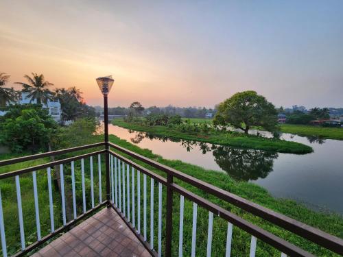 Riverscape Tranquil Serviced Apartments,,4 star