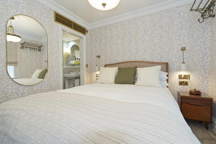 old town house by ezestays