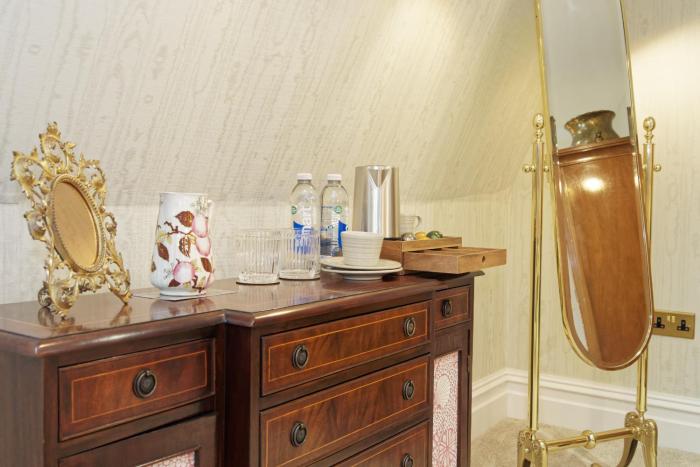 old town house by ezestays