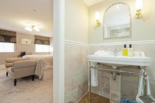 old town house by ezestays