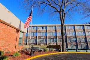 wyndham garden kenosha harborside