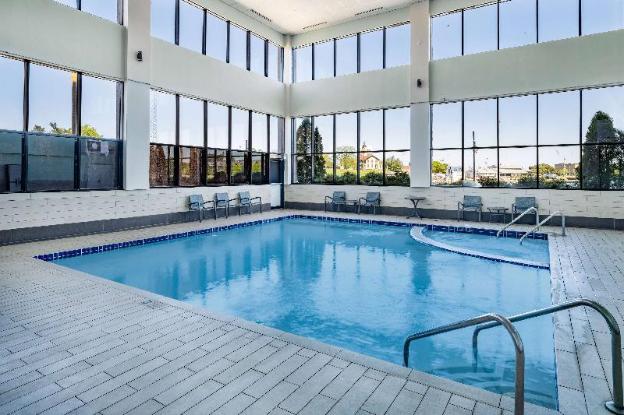 wyndham garden kenosha harborside