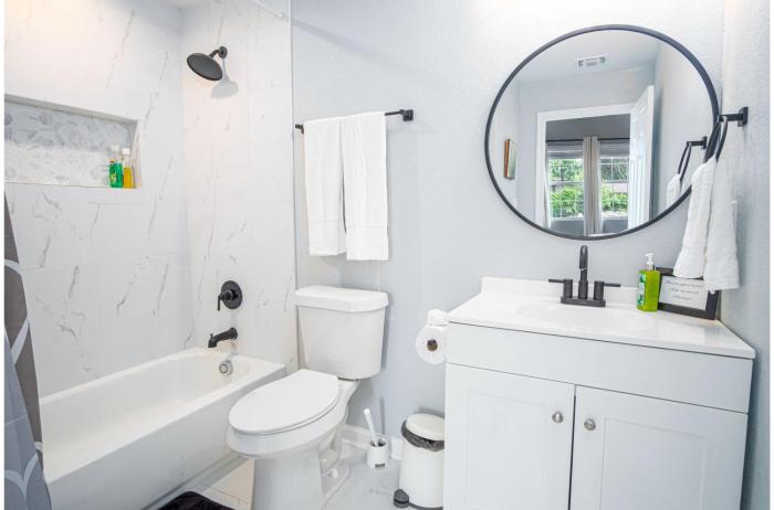 charming 3br 2ba gem close to downtown riverwalk