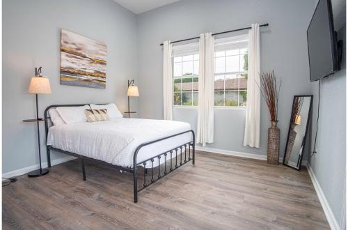 charming 3br 2ba gem close to downtown riverwalk