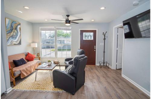 charming 3br 2ba gem close to downtown riverwalk