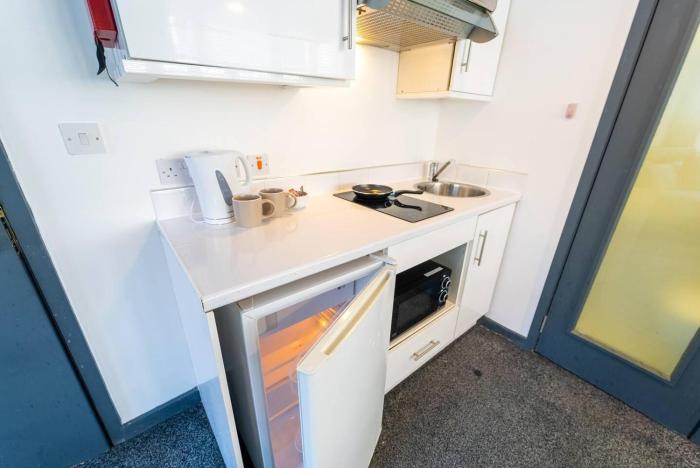 cosy spacious studio available