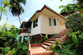 pinnacle koh tao resort