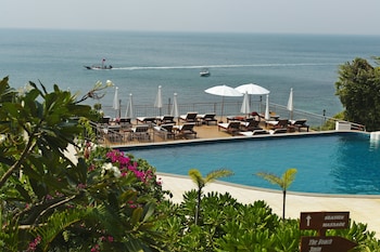 pinnacle koh tao resort