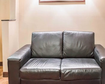 comfort suites perrysburg toledo south