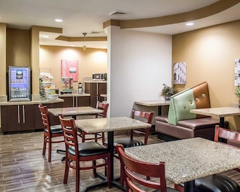 comfort suites perrysburg toledo south