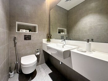 higuests district one residence 15