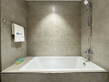 higuests district one residence 15