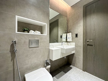 higuests district one residence 15