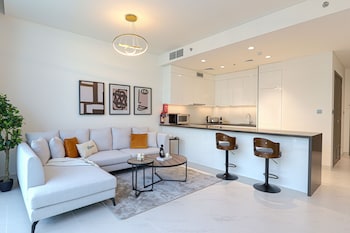 higuests district one residence 15