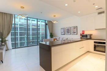 higuests district one residence 15