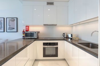 higuests district one residence 15