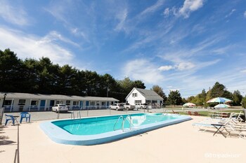 3Bedroomapt Pool Campfire Playarea,,3 star