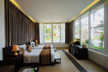 villa del sol beach resort and spa