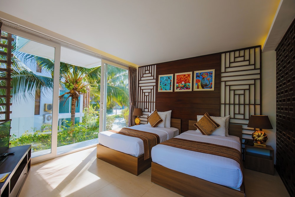 villa del sol beach resort and spa