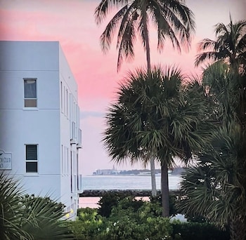 singer island