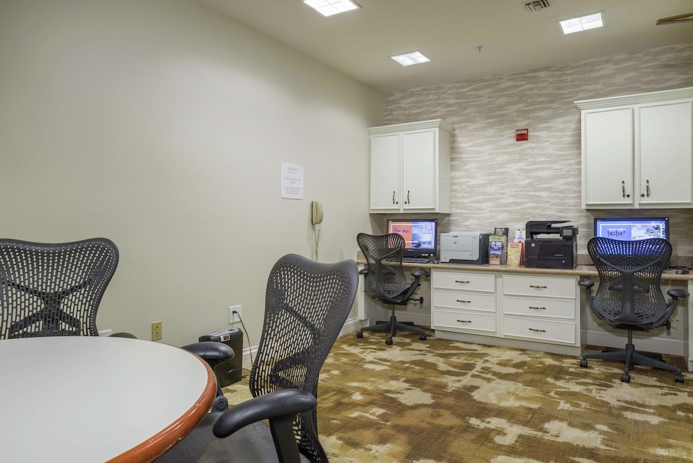 hilton garden inn phoenix airport