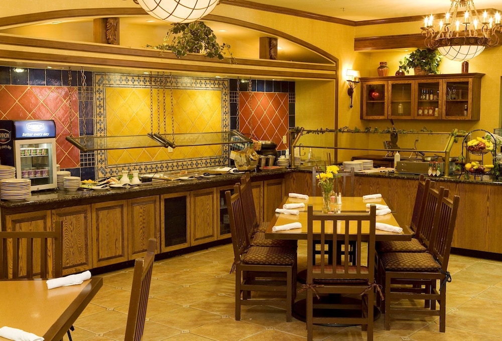 hilton garden inn phoenix airport