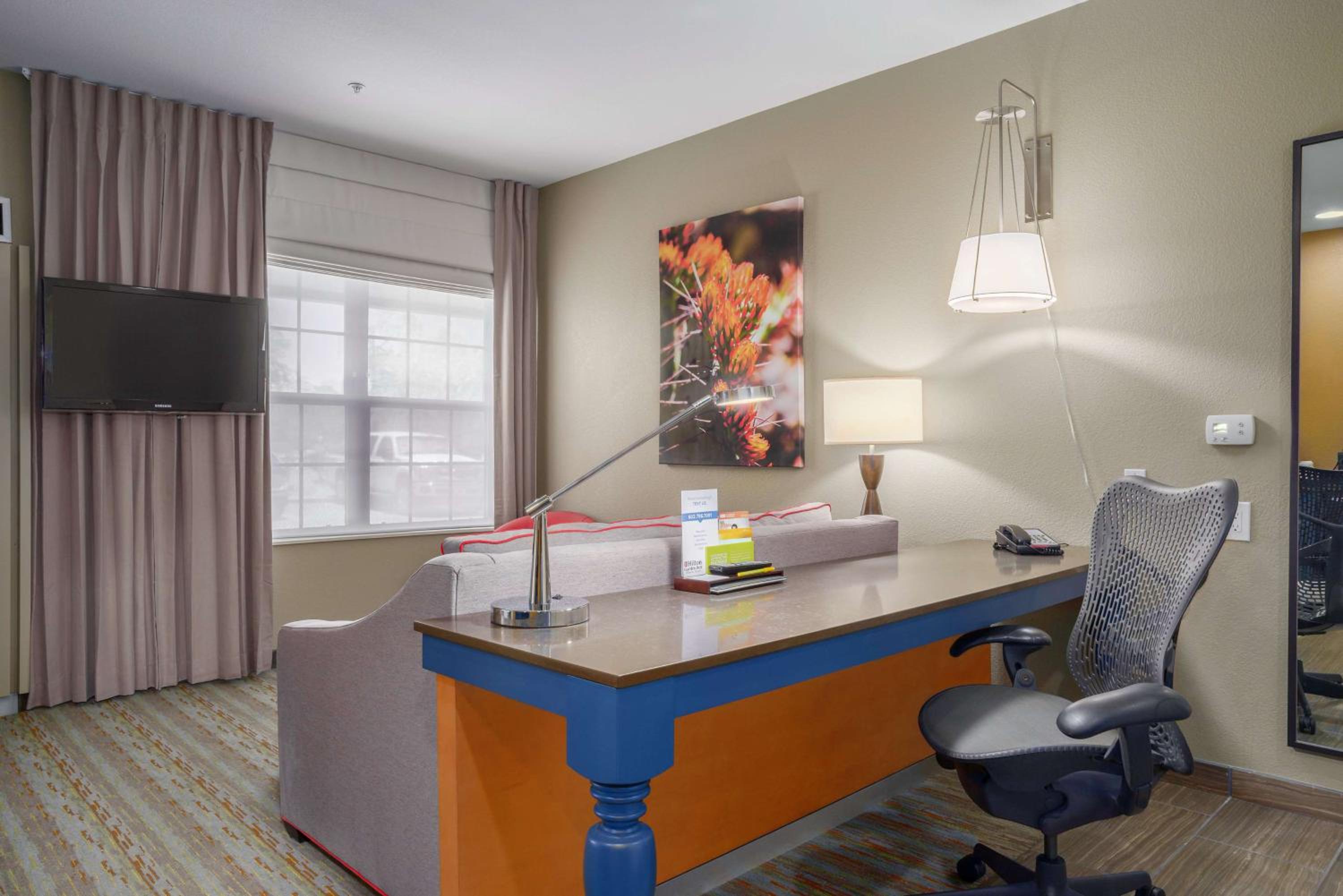 hilton garden inn phoenix airport