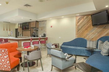 Hilton Garden Inn Phoenix Airport,Phoenix Sky Harbor International Airport>>Phoenix,3 star
