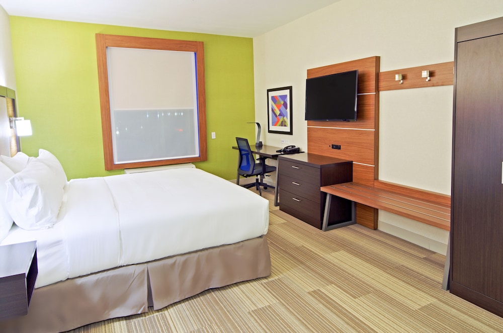 holiday inn express and suites phoenix north scottsdale