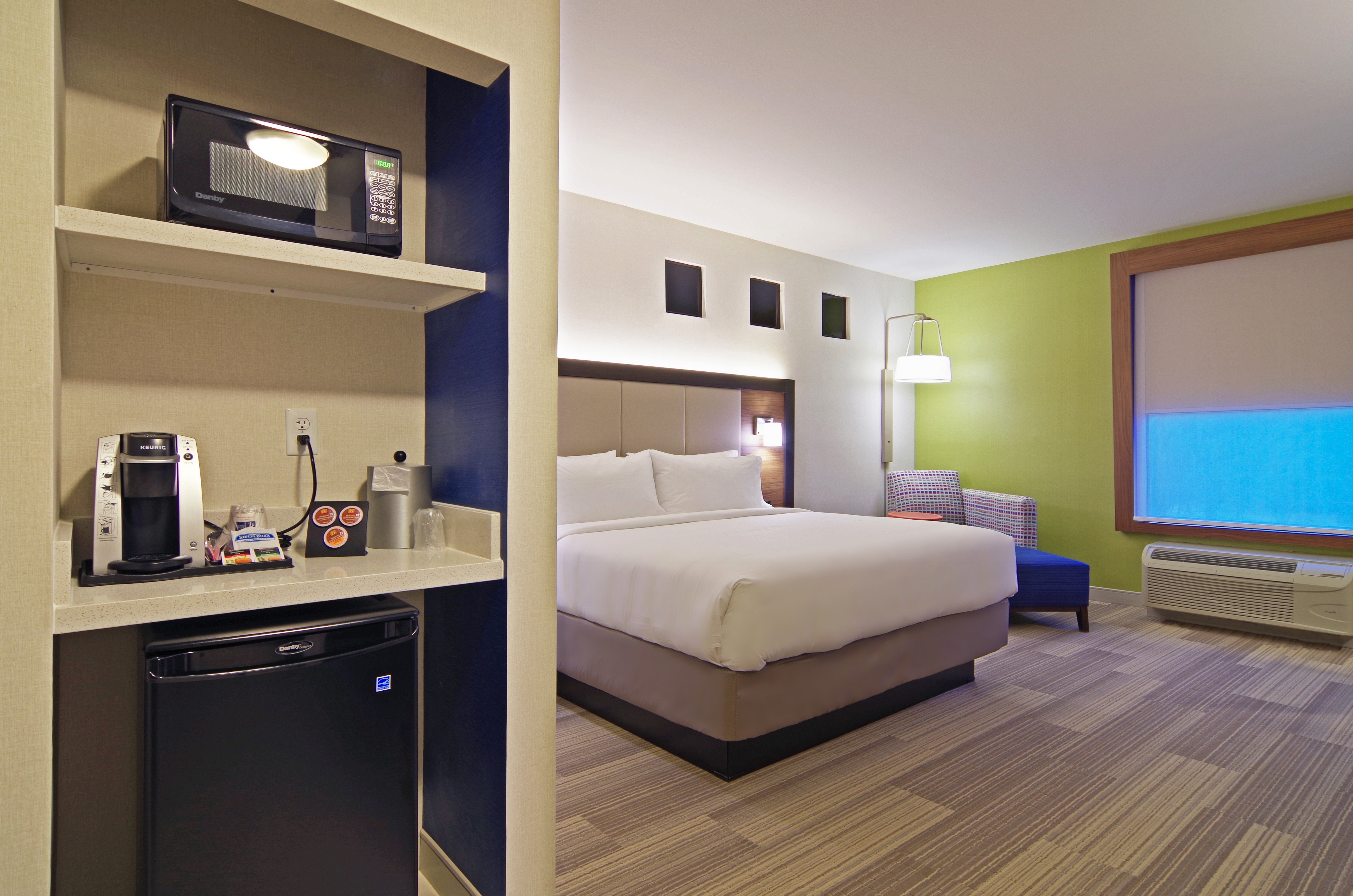 holiday inn express and suites phoenix north scottsdale