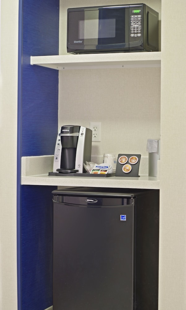holiday inn express and suites phoenix north scottsdale