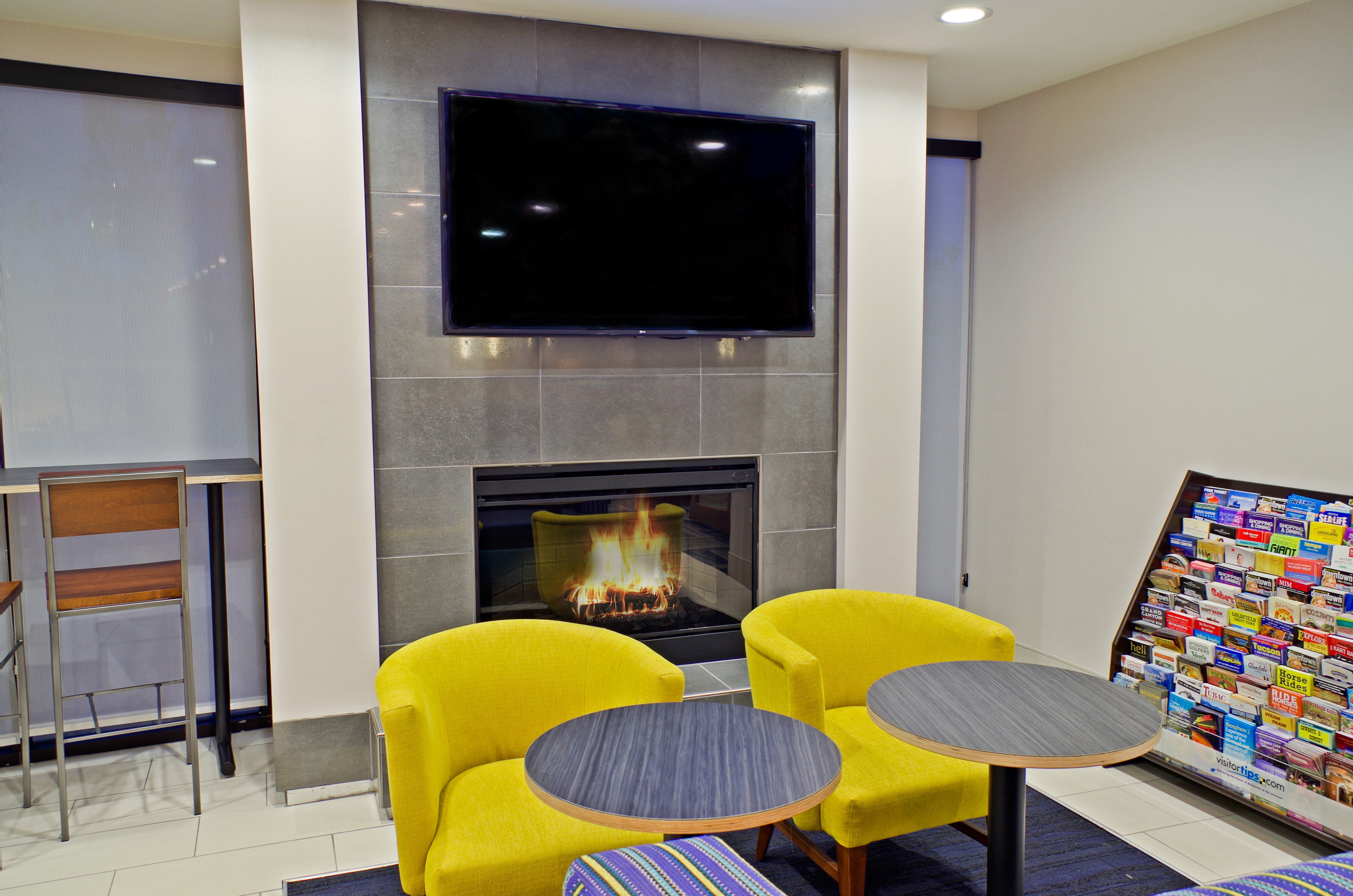 holiday inn express and suites phoenix north scottsdale