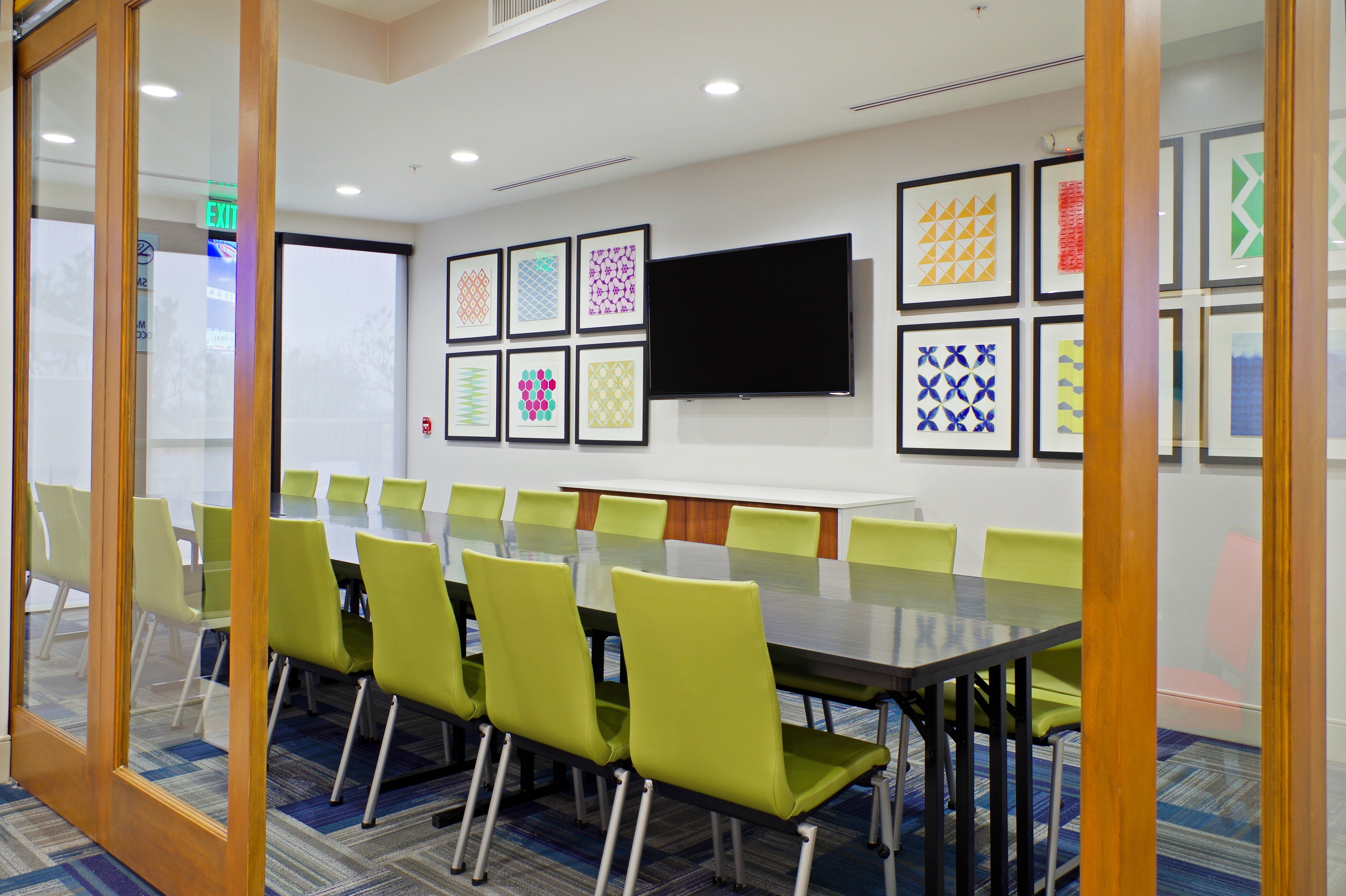 holiday inn express and suites phoenix north scottsdale