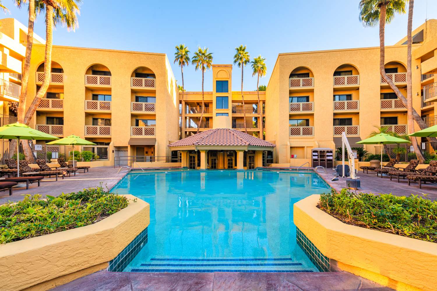 hilton phoenix resort at the peak