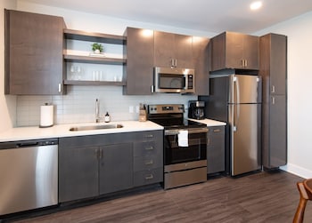 Cozysuites Artistry Cincinnati,,4 star