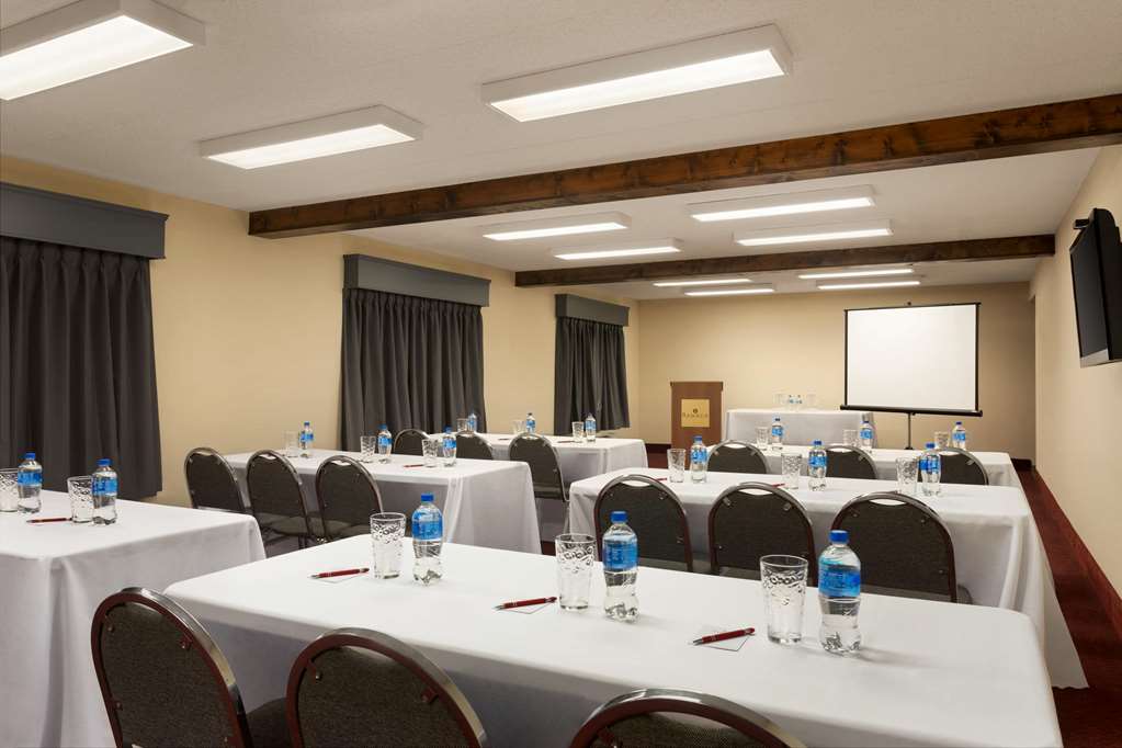 ramada by wyndham pigeon forge north