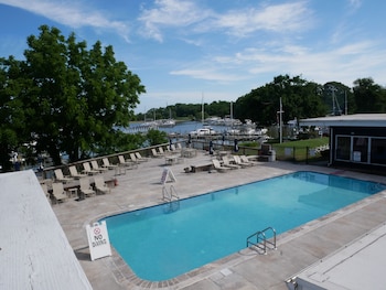 The Lodge At Great Oak Landing,,4 star
