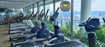 the colony skyline suites klcc
