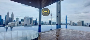 the colony skyline suites klcc