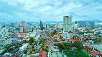the colony skyline suites klcc