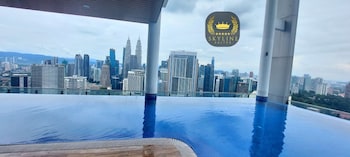 the colony skyline suites klcc