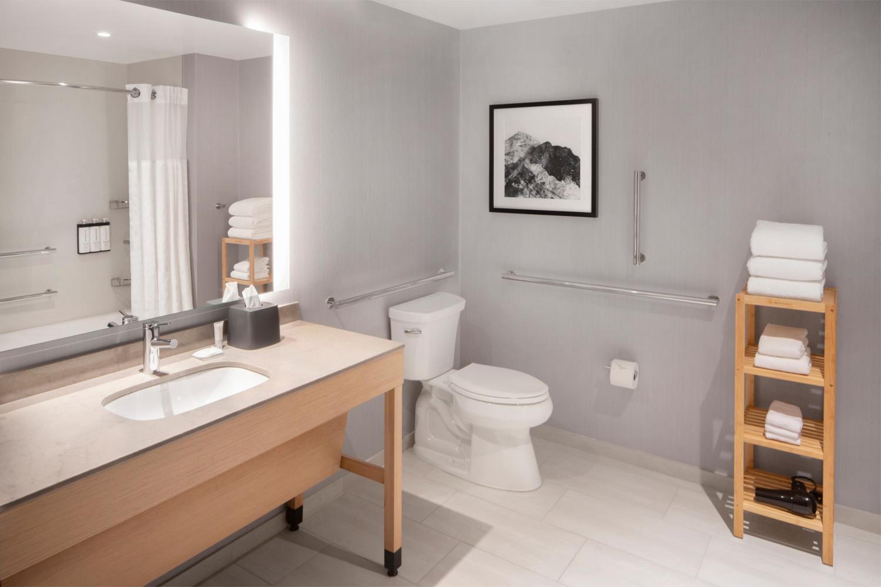 hyatt place reno