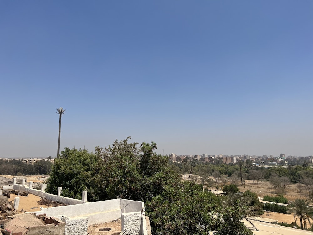 camp pyramids view hotel