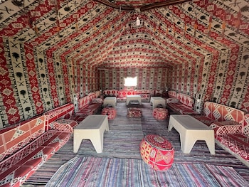 camp pyramids view hotel