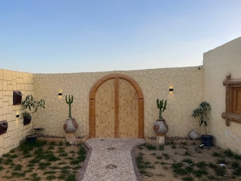 Camp Pyramids View Hotel,,2 star