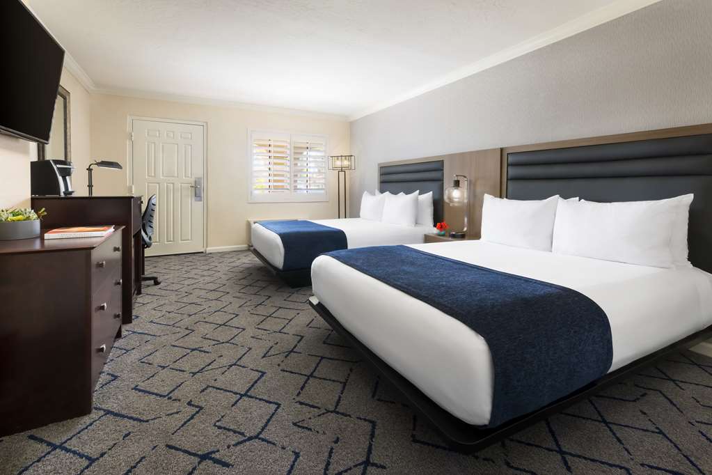 scottsdale plaza resort