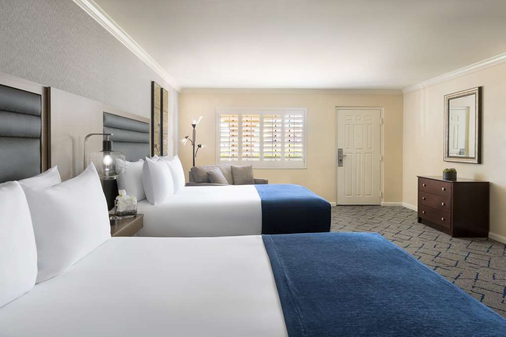 scottsdale plaza resort