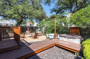 two unit oasis with two hot tubs