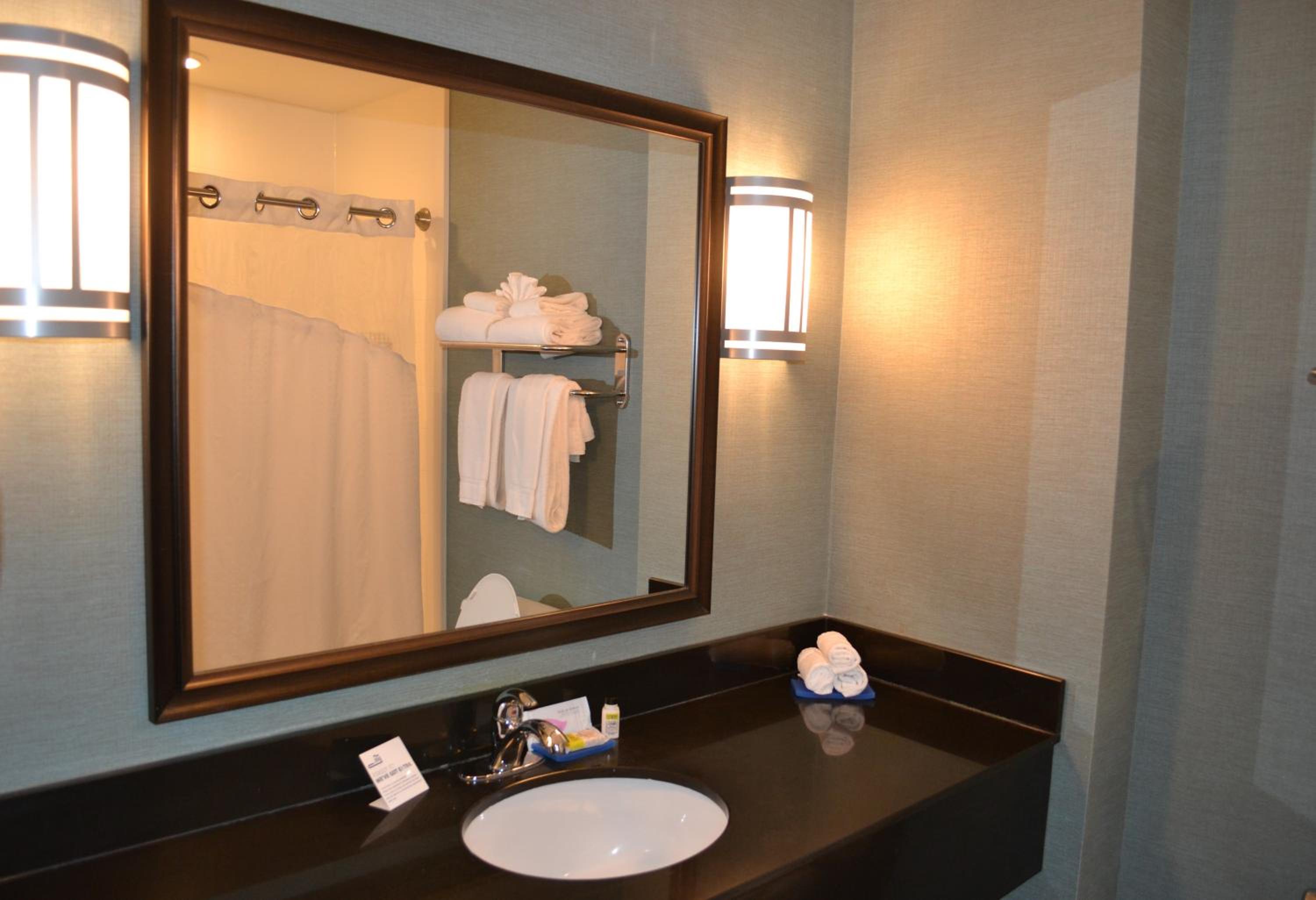 holiday inn express hotel and suites selinsgrove by ihg