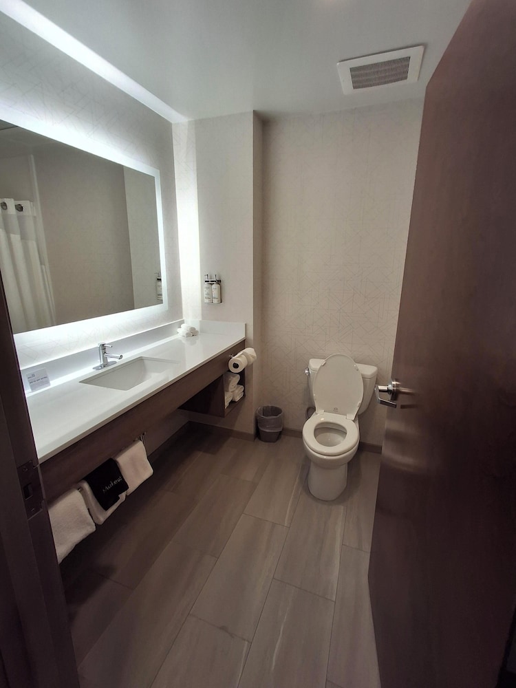 holiday inn express hotel and suites selinsgrove by ihg